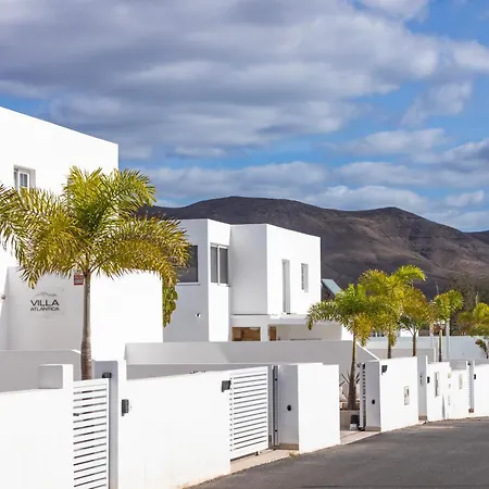 Atlantica - Heated Pool In Villa Playa Blanca (Lanzarote)