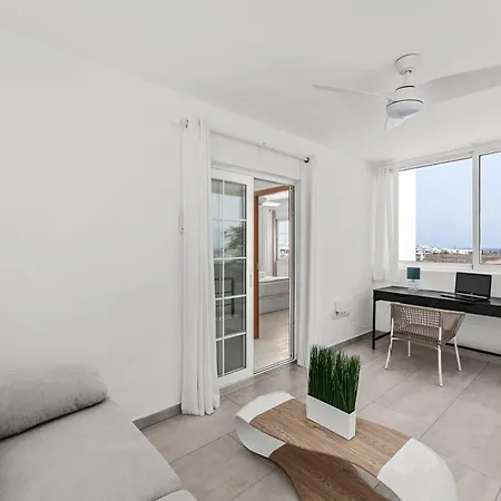 Atlantica - Heated Pool In Playa Blanca (Lanzarote)