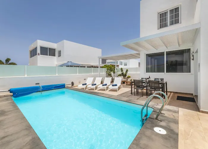 Atlantica - Heated Pool In * Playa Blanca (Lanzarote)