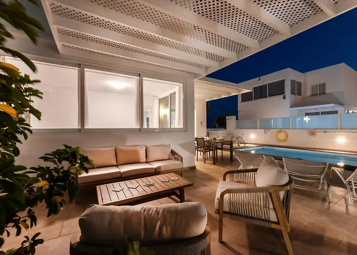 Atlantica - Heated Pool In * Playa Blanca (Lanzarote)